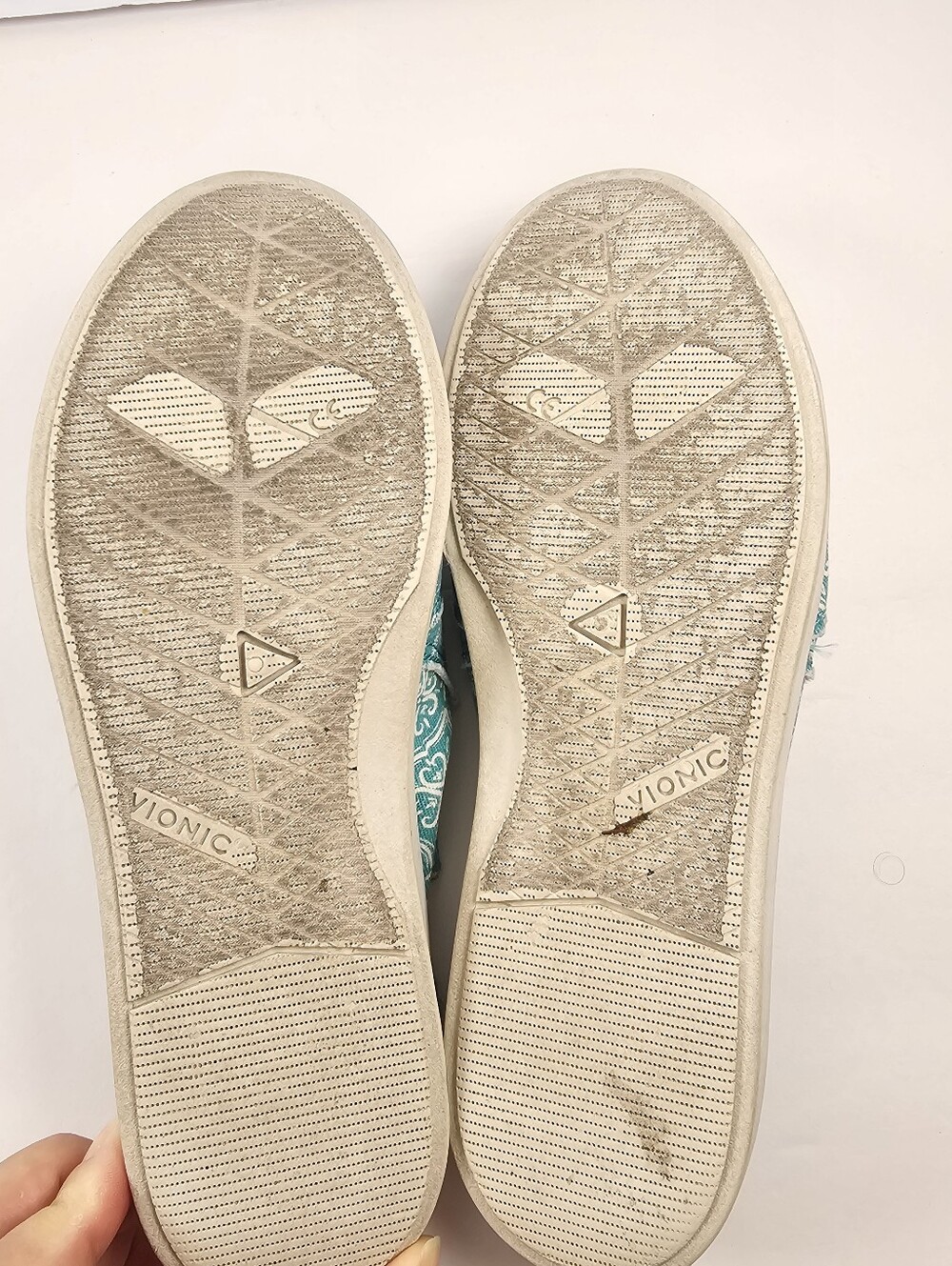 Vionic Beach Malibu Slip-on Loafer Size 7.5 Aqua and White Summer Vacation - Picture 6 of 7